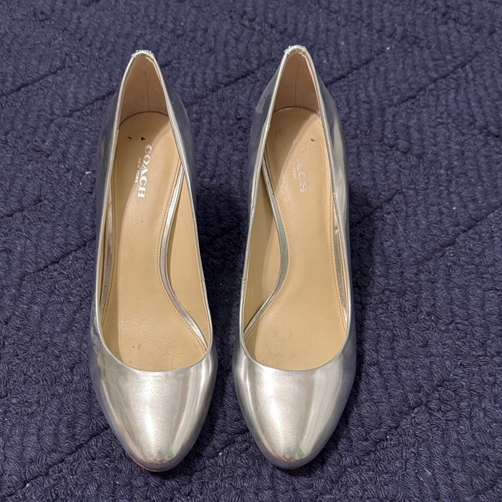 Coach Metallic Silver Heels - Picture 1 of 4